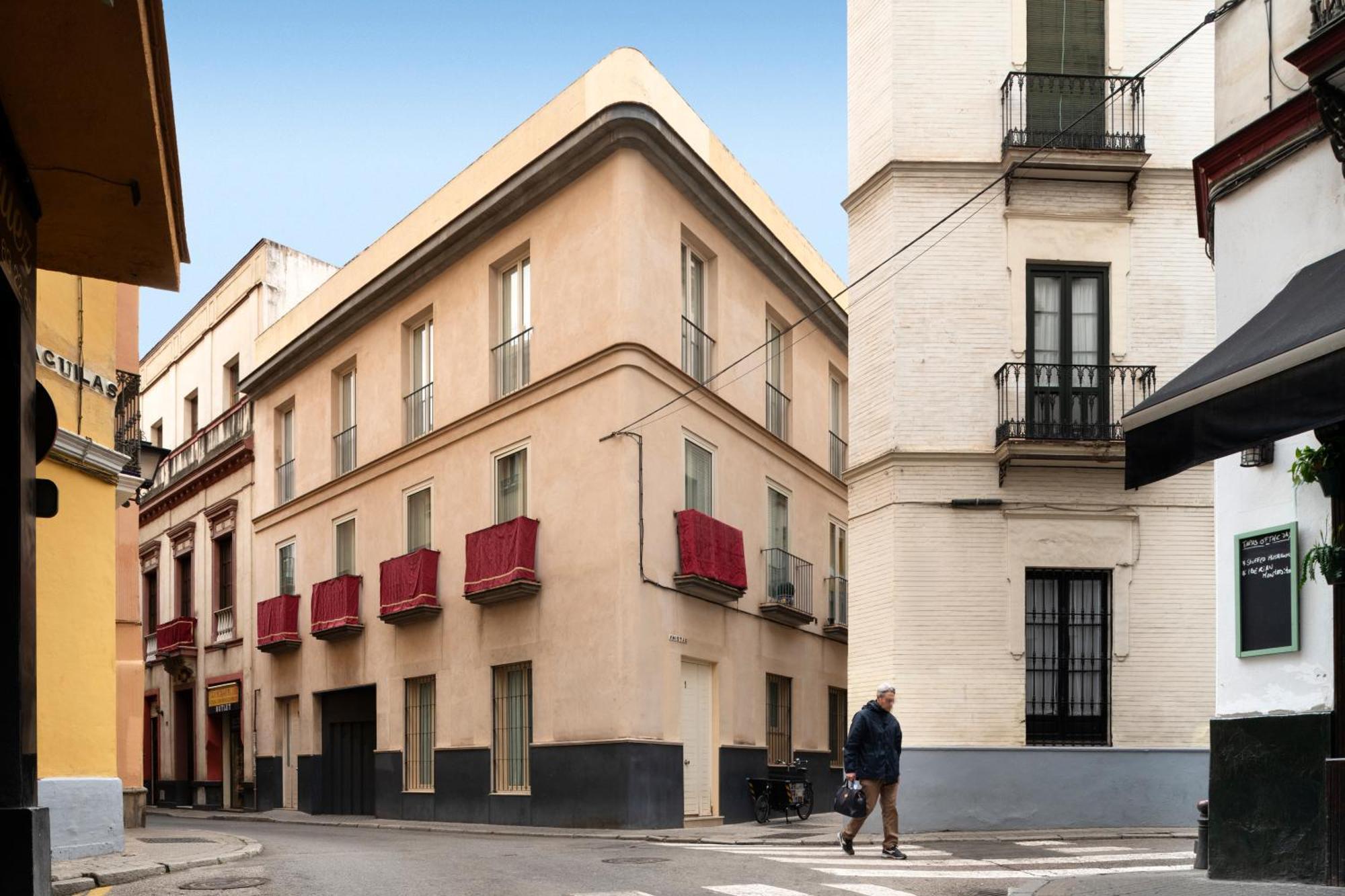 Magno Apartments Amistad, Seville